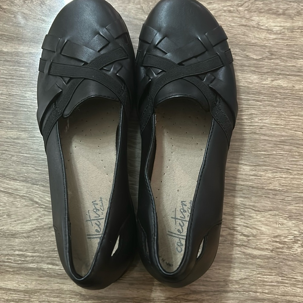Collections by Clark leather shoes. Size 8.
